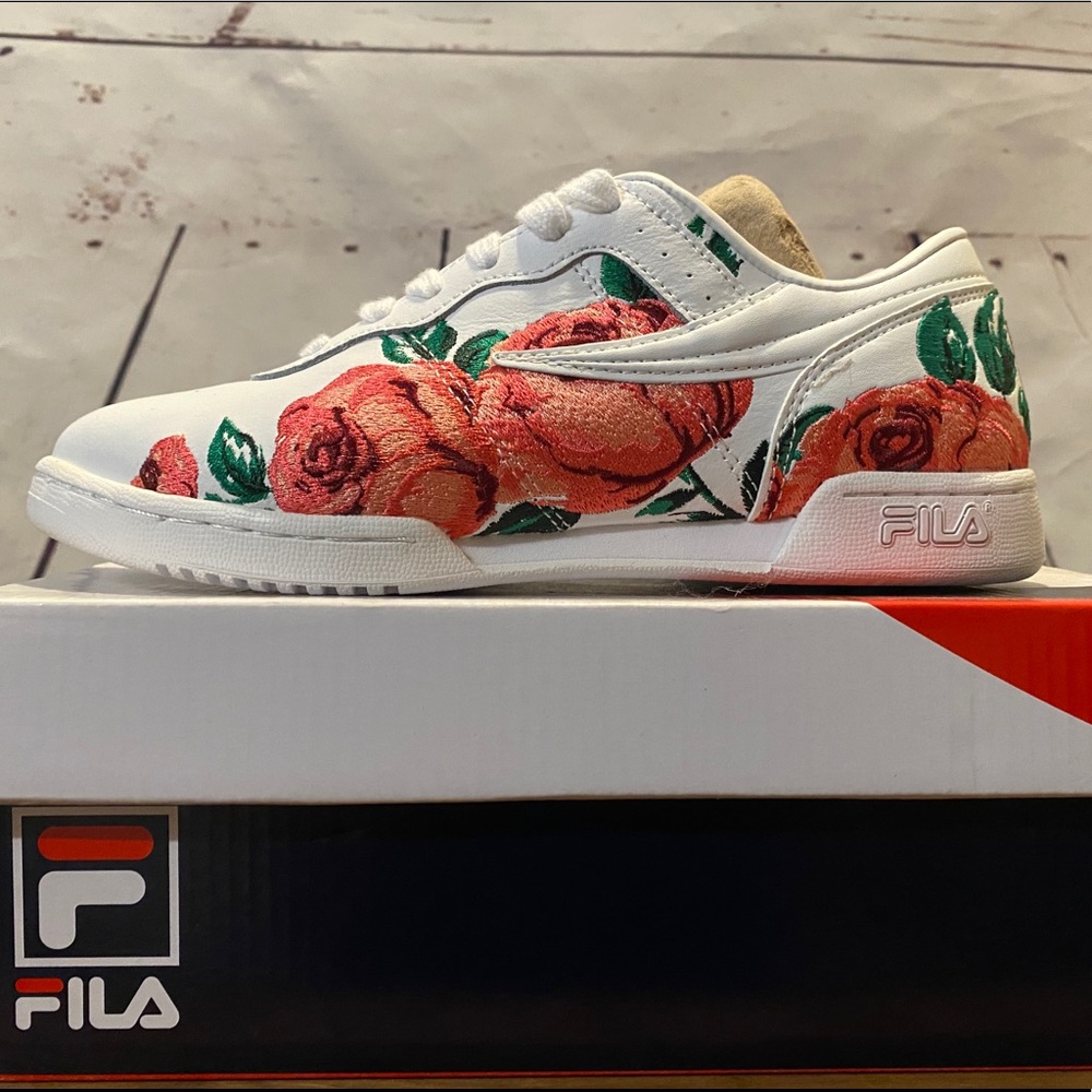 FILA Embroidered Floral Shoes NIB 6.5